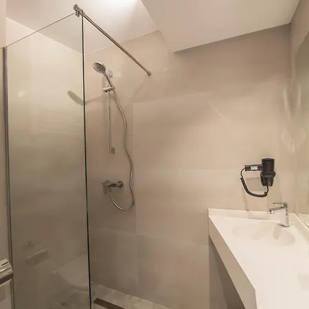 Atena*** ساتورْنْ