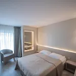 Atena*** 3* סאטורן
