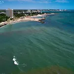 מלון Atena*** סאטורן