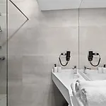 Atena*** 3* סאטורן
