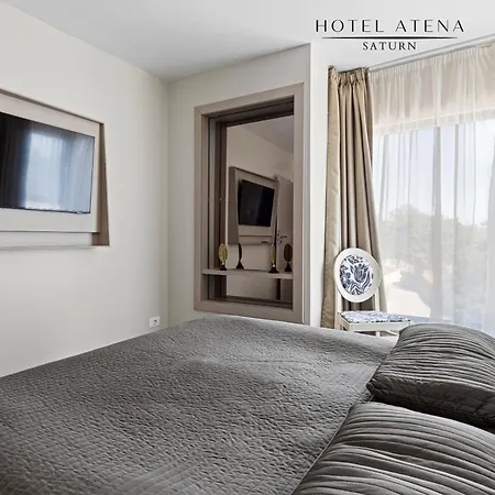 Atena*** Hotel Saturn